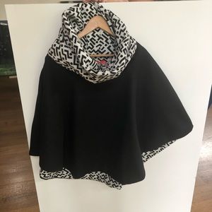 EUC REVERSIBLE  IRREGULAR CHOICE CAPE